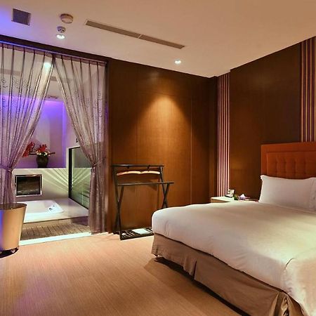 Takao Love Motel Гаосюн Экстерьер фото