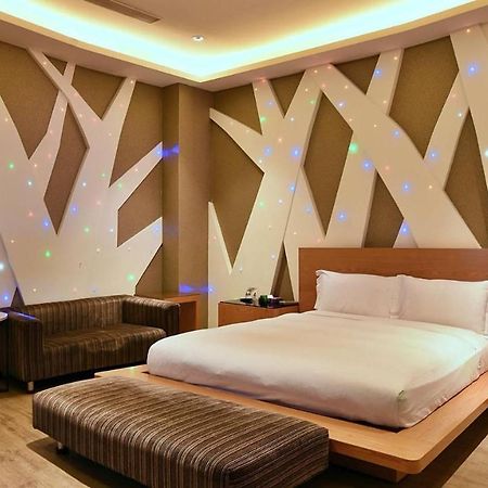 Takao Love Motel Гаосюн Экстерьер фото