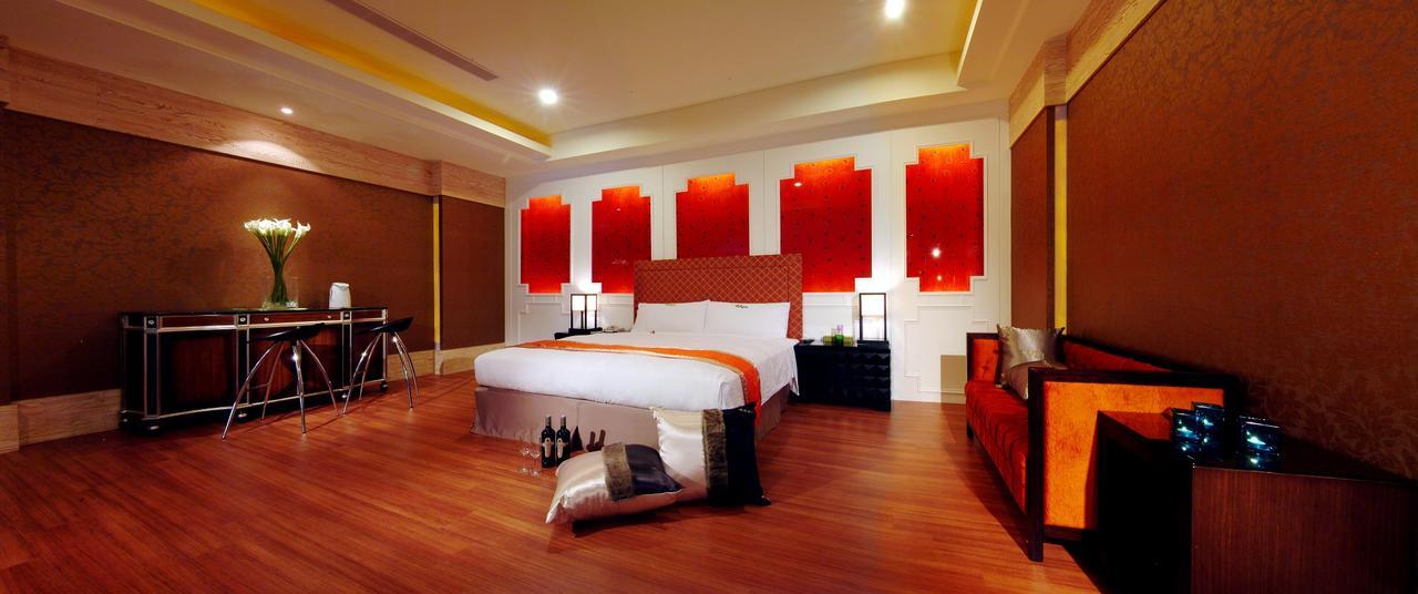 Takao Love Motel Гаосюн Экстерьер фото